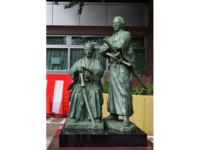 勝海舟と坂本龍馬 港区