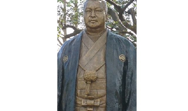 相撲 - 日本の銅像探偵団